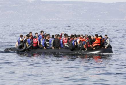 Nava cu aproximativ 100 de imigranti ilegali, interceptata in zona Vama Veche - 2 Mai