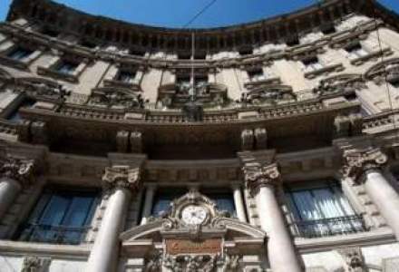 Unicredit: Deschiderea a 300 de sucursale in Romania ar fi o sinucidere