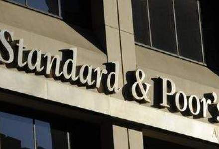 S&P a coborat ratingul OTP la "junk"