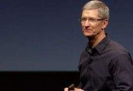 CEO-ul Apple a castigat aproximativ 400 MIL. $ in 2011