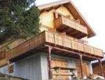 Casele de lemn: pentru unii...