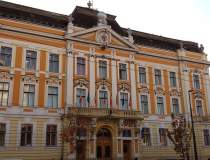 Salarii la Primaria Cluj:...