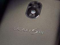 Samsung Galaxy S III apare in...