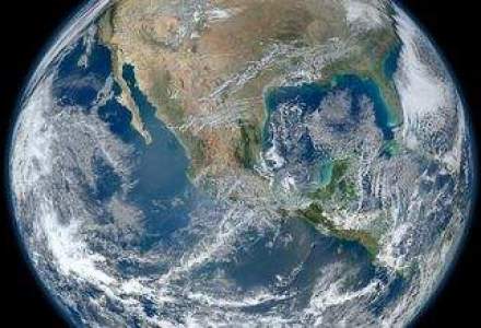 NASA dezvaluie prima imagine de 64 MP a Pamantului. Vezi cum arata planeta vazuta de sus