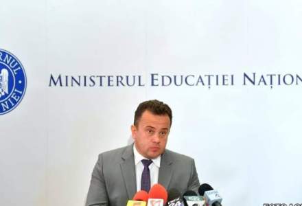 Ministrul Educatiei spune ca este necesara o a treia sesiune de bacalaureat