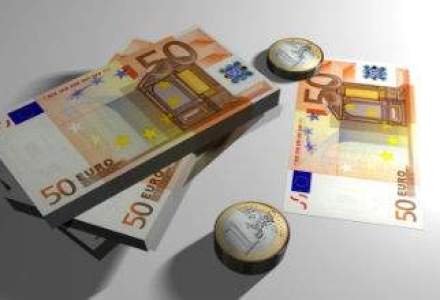Euro a atins maximul ultimelor 8 saptamani fata de dolar