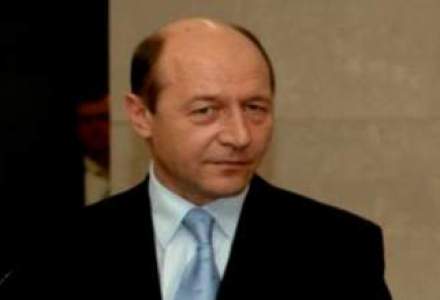 Basescu: Vom incepe restabilirea nivelului de trai daca economia ne va permite