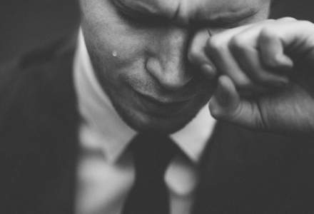 Suferinta in tacere: Depresia este inca un subiect tabu. Cum putem avea grija de sanatatea noastra mintala?
