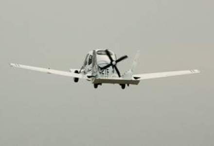 O companie americana a efectuat primul zbor al unei masini cu aripi pliabile