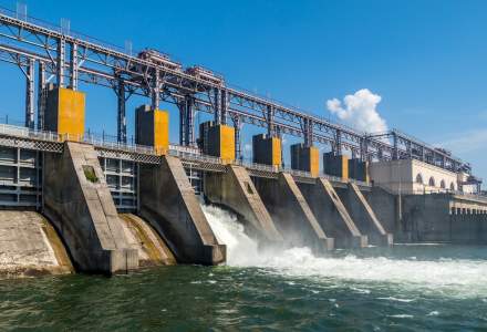 Profitul Hidroelectrica, asteptat sa urce cu 30% la nivelul anului dupa modificarea unor politici contabile