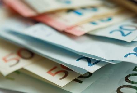 Topul salariilor in companiile listate: cat castiga angajatii din Banca Transilvania, Romgaz sau Albalact