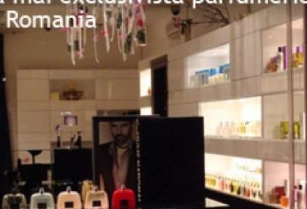 Povestea celui mai scump parfum din lume in Romania