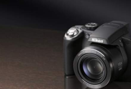 Nikon COOLPIX P80: Un aparat digital compact cu pretentii de D-SLR