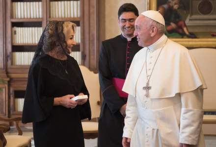 Video. Viorica Dancila, in vizita la Vatican. Ce mesaj i-a transmis Papa Francisc