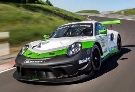 Porsche 911 GT3 R: versiunea de circuit are peste 550 CP si sistem de aer conditionat