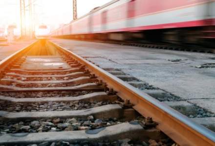 Cu trenul in Romania: comparatie intre preturile si duratele de timp ale companiile feroviare private si CFR