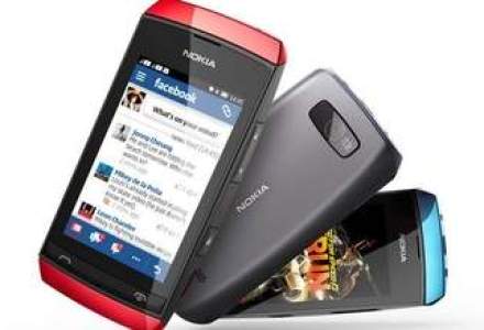 Nokia a lansat trei telefoane cu touchscreen care imita smartphone-urile