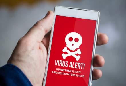 Avertisment Google: 145 de aplicatii din Play Store ascund virusi ce pot infecta computerul in momentul in care este conectat la smartphone
