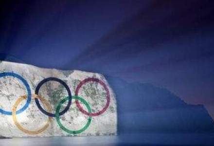 Nadia Comaneci a purtat torta olimpica