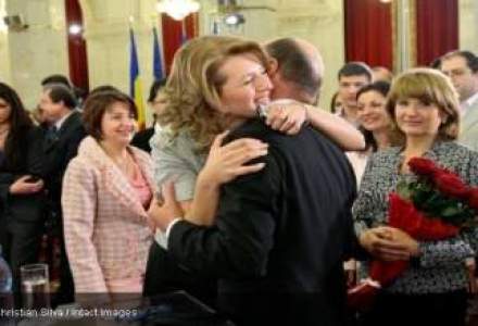 Ioana Basescu, notar de un milion de euro