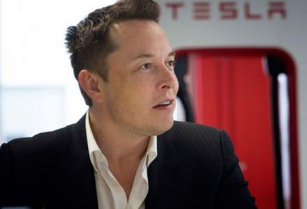 Reactia lui Elon Musk, dupa ce a fost indepartat cu forta de la conducerea Tesla