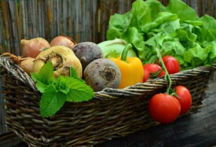 Romania a importat legume si fructe de 783,1 milioane de euro in primul semestru si a exportat de 10 ori mai putin
