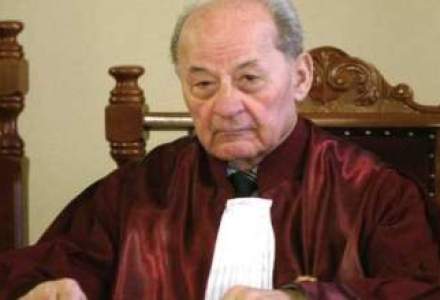 Ion Predescu, judecator CC: "Erata care s-a publicat ulterior este o decizie politica"