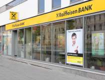 Raiffeisen Bank isi dubleaza...