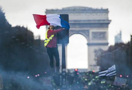 Franta: Confruntari intre manifestanti si fortele de ordine la Paris