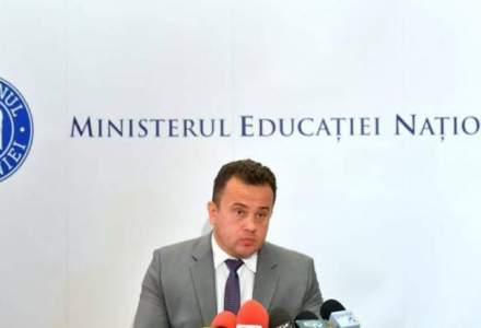 Liviu Pop acuza de plagiat si falsificare proiectul "Romania educata", lansat de Iohannis
