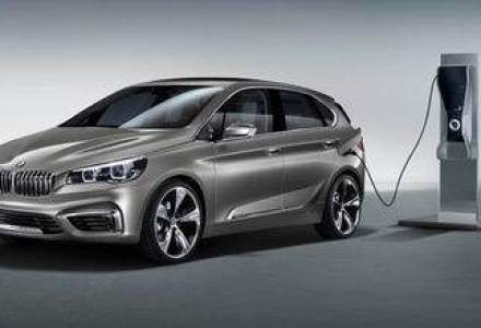 BMW prezinta la Paris noul Concept Active Tourer