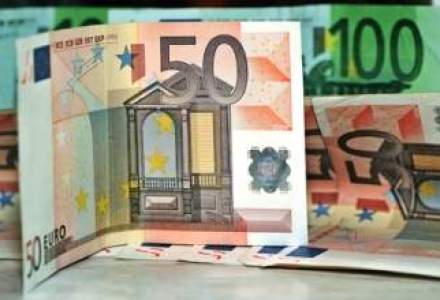 Spaniolii au retras din banci 26 MLD. euro in luna iulie