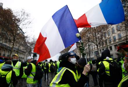"Vestele galbene" s-au mobilizat in numar redus in Franta, pentru o noua sambata de proteste