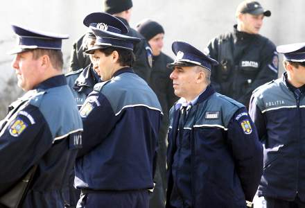 Revista presei 4 ianuarie: salariile politistilor si militarilor au crescut in prima zi din 2019