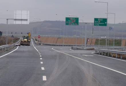 Doua sectoare de autostrada si un alt sector de drum national, inchise din cauza poleiului
