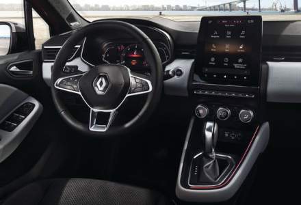 Noua generatie Renault Clio: ecran multimedia de 9.3 inch si instrumentar de bord digital de 10 inch