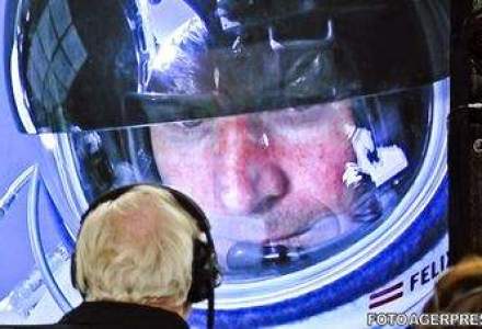 Un SALT incredibil din spatiu: Felix Baumgartner a ajuns cu bine pe pamant