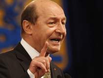 Traian Basescu ii critica pe...