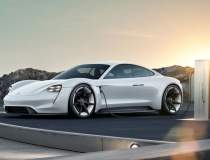 Sportiva electrica Porsche...