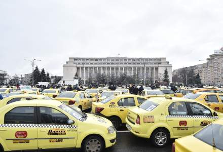Transportatorii rutieri protesteaza in Capitala si ameninta cu un miting de amploare