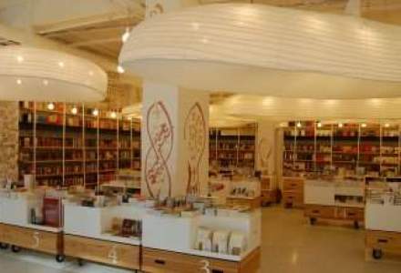 GALERIE FOTO: Grupul Humanitas a deschis o librarie in fostul Hotel Cismigiu, o cladire veche de 100 de ani