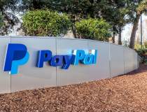 PayPal intra in lumea...