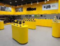 Nikon deschide un magazin...