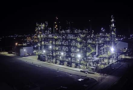 OMV Petrom a transformat rafinaria Petrobrazi in a treia unitate din lume care transforma benzina usoara si GPL in benzina si motorina