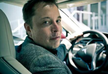 Elon Musk lanseaza anul viitor taxiurile autonome si in doi ani o masina fara volan si pedale