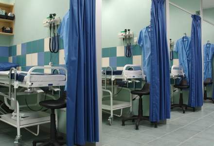 Medicii vor fi amendati daca tin pacientii in sala de asteptare fara sa aiba cod rosu