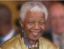 Nelson Mandela, spitalizat...