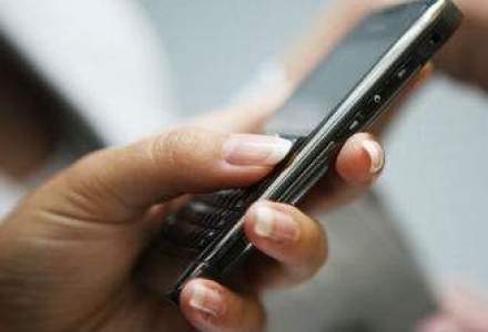 SimPlus: De Sarbatori romanii vor da cu 15% mai multe SMS-uri cu valoare adaugata