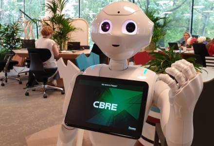 CBRE a atras in echipa sa primul robot humanoid dintr-o companie de real estate din Romania, PepperEscu