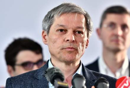 Dacian Ciolos a fost ales liderul grupului Renew Europe din Parlamentul European